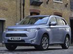Mitsubishi Outlander PHEV 2014 года (UK)